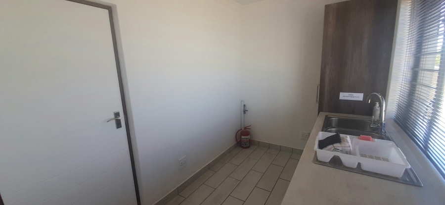 To Let 3 Bedroom Property for Rent in Albertinia Western Cape